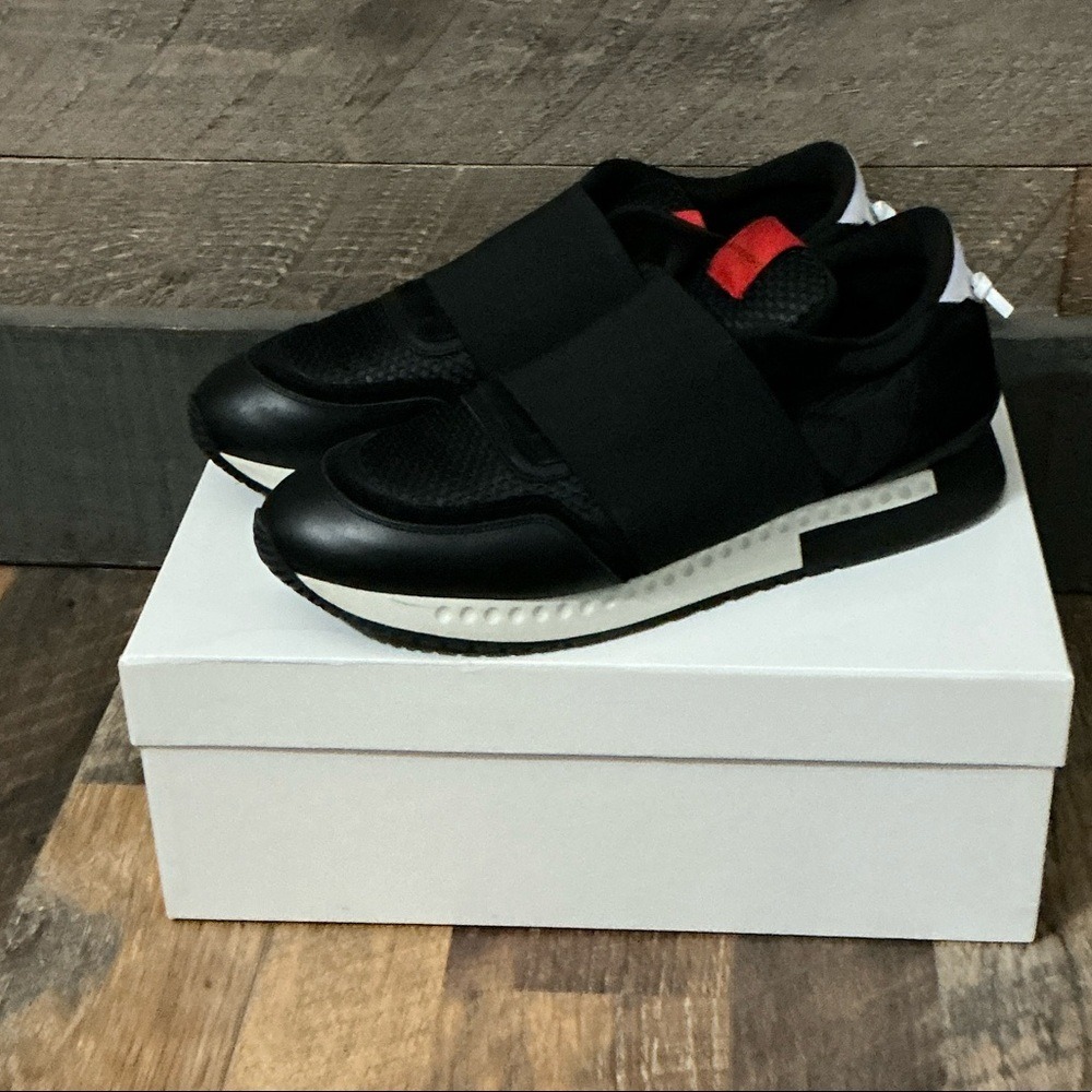 Givenchy Active Runner Elastic Sneakers Black & White - Men's Size EU 45/US 12